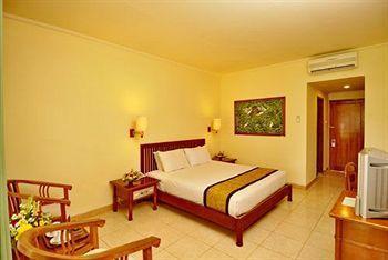 Hotel Dhyana Pura Beach 3*