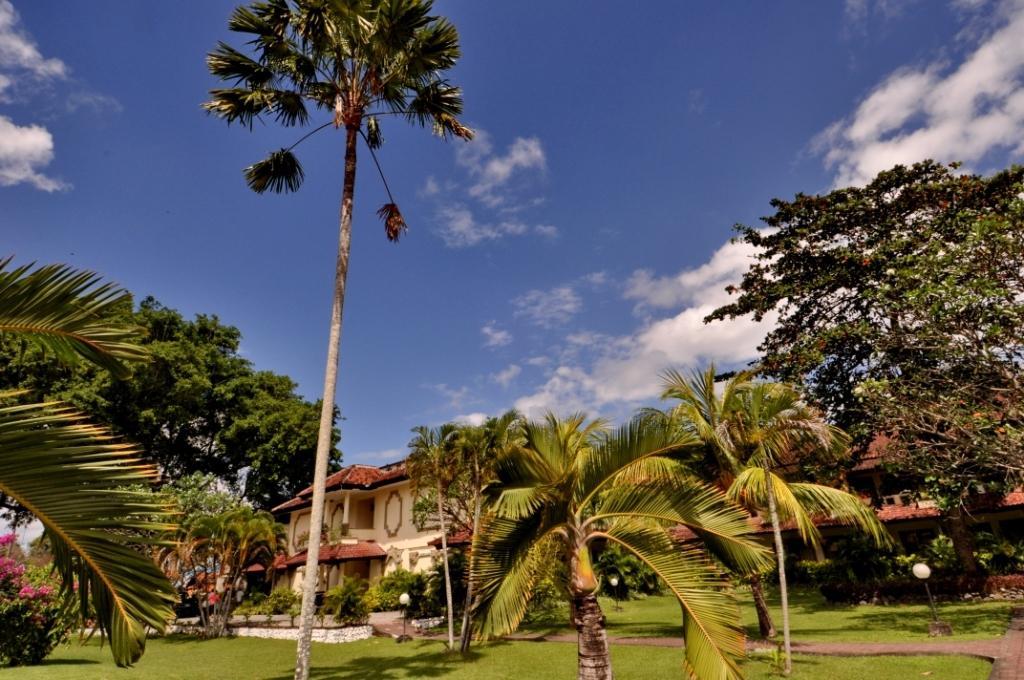 Hotel Dhyana Pura Beach 3*