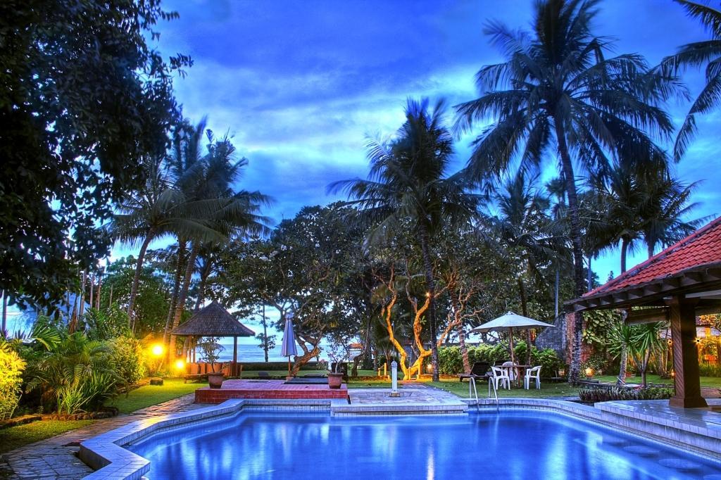Hotel Dhyana Pura Beach Seminyak (Bali)